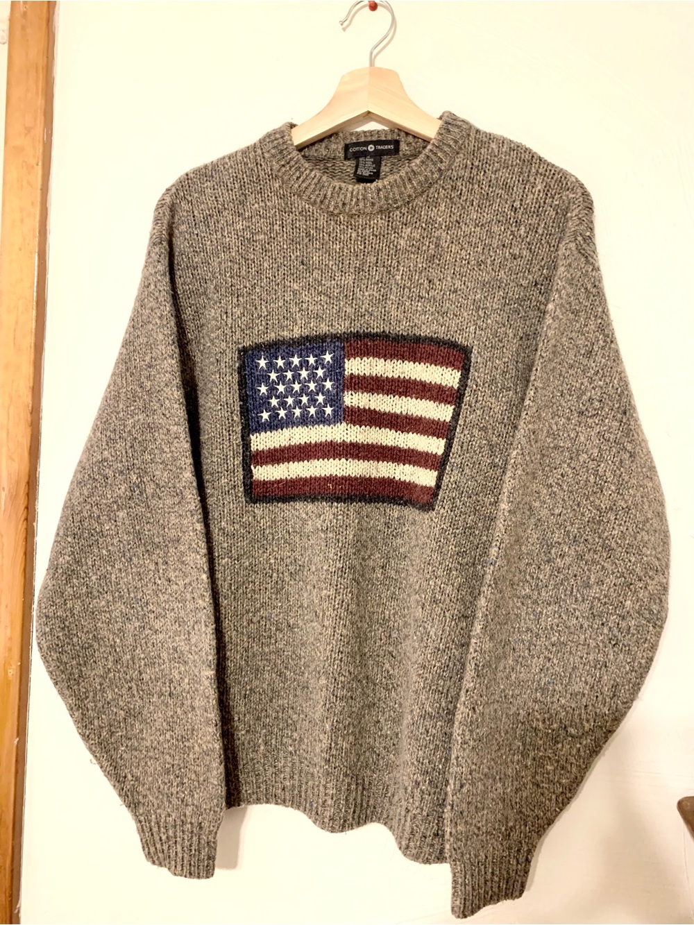 Mens Vintage 90’s Cotton Trader American Flag Knit Sweater. Medium